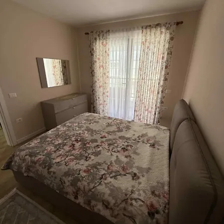 Briend's Apartman Korça